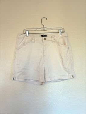 Lee Regular Mid Rise Platinum Tan Women's Casual Shorts Size 12 Medium Coastal